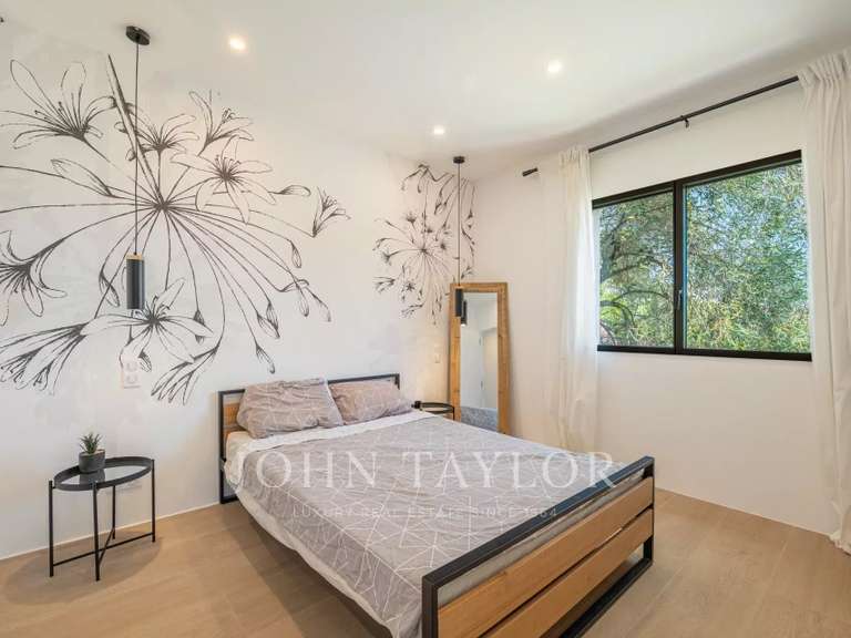 Villa Valbonne - 4 bedrooms - 240m²