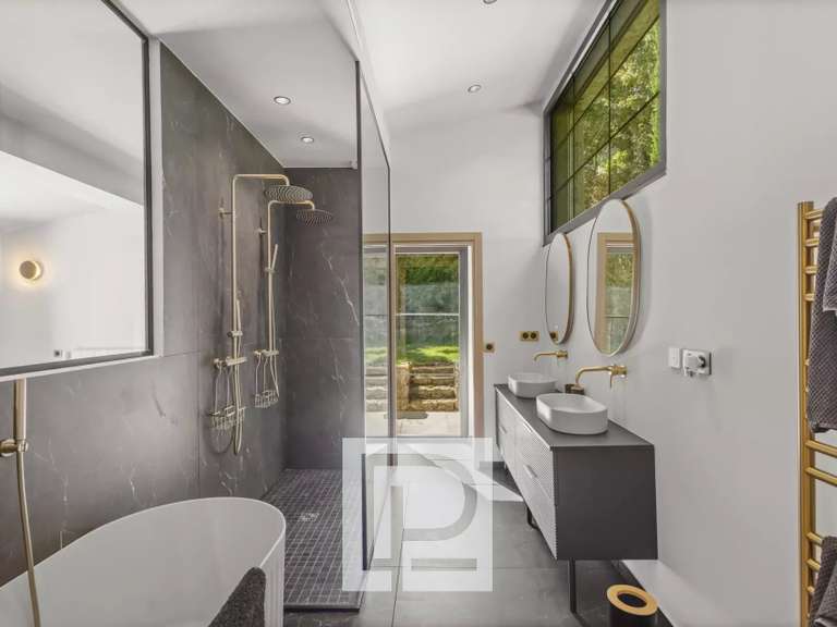 Villa Valbonne - 5 chambres - 289m²