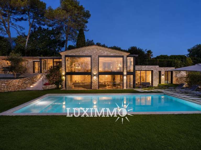 Villa Valbonne - 5 bedrooms - 300m²