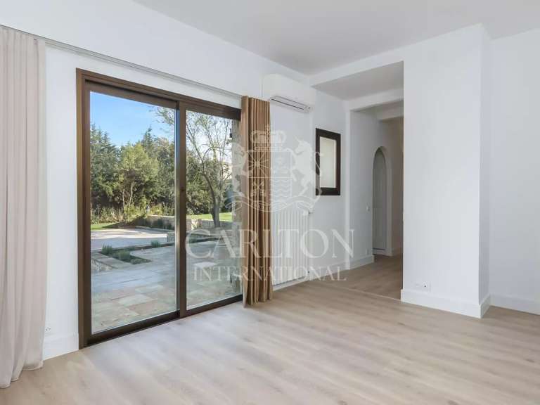 Villa Valbonne - 5 chambres - 175m²