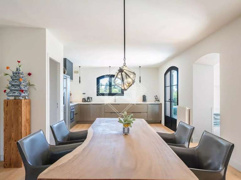 Villa Valbonne - 5 chambres - 221m²