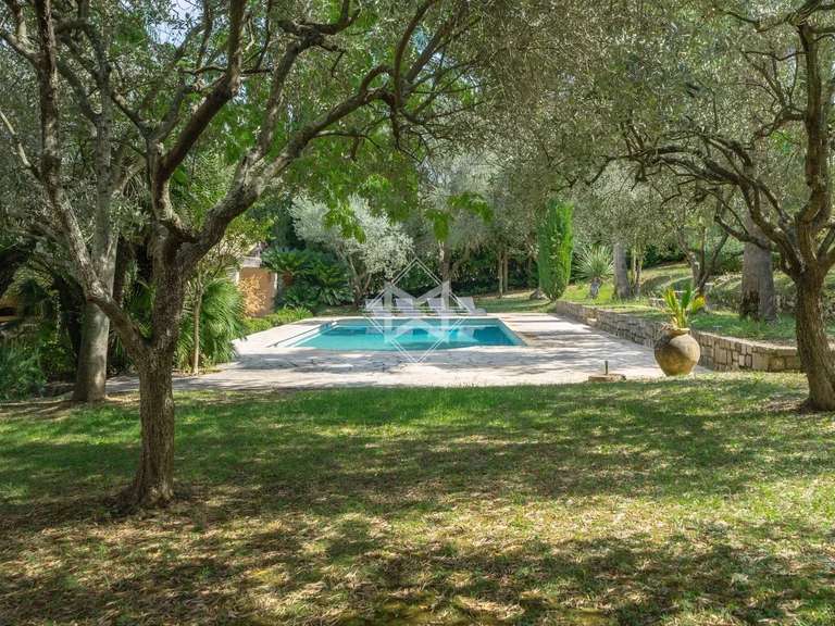 Villa Valbonne - 4 bedrooms - 280m²