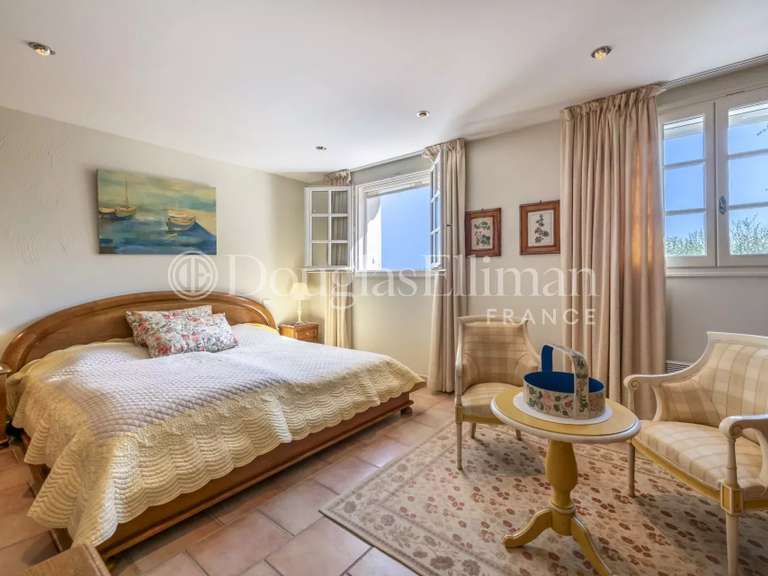 Villa Valbonne - 9 bedrooms - 420m²