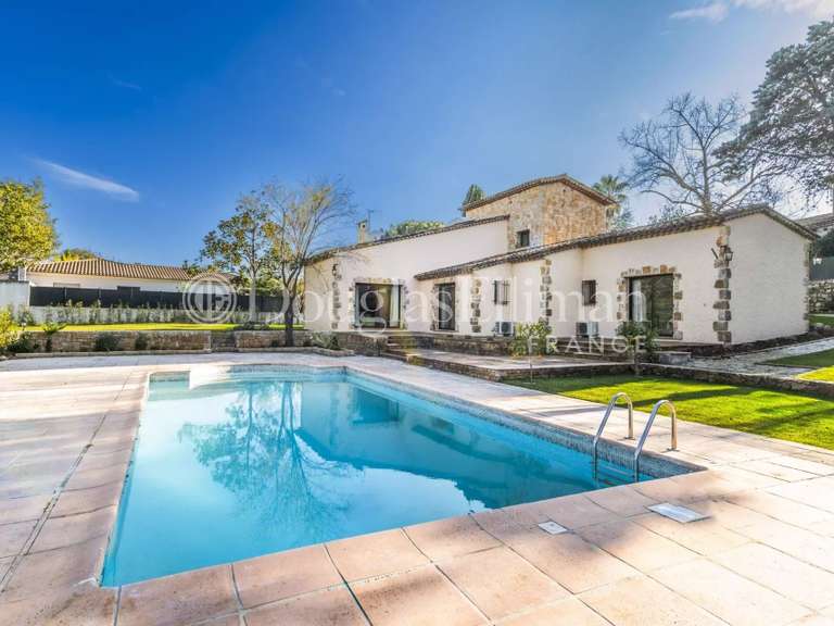 Villa Valbonne - 5 chambres - 185m²