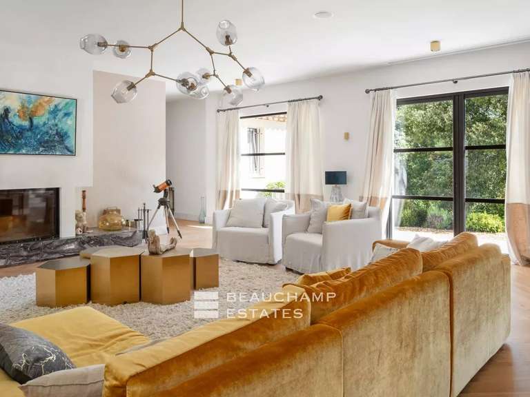 Villa Valbonne - 7 bedrooms - 626m²