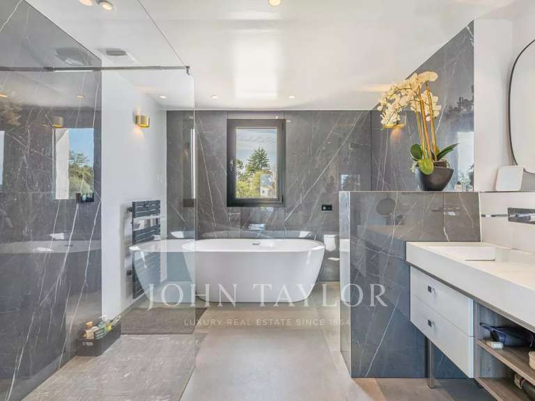 Villa Valbonne - 5 chambres - 450m²