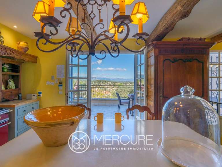 Villa Valbonne - 4 bedrooms - 235m²