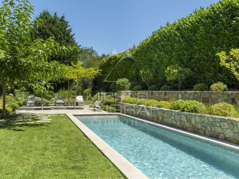 Villa Valbonne - 4 bedrooms - 375m²