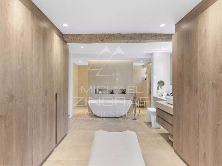 Villa Valbonne - 4 bedrooms - 375m²