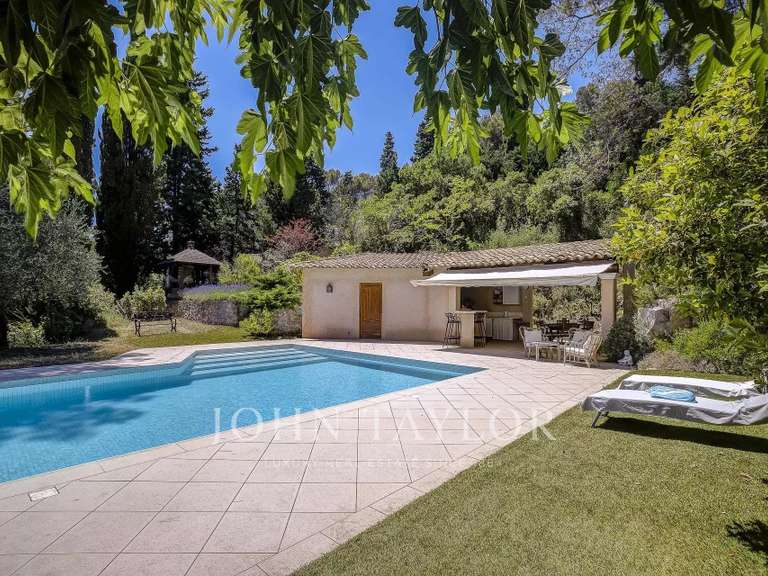 Villa Valbonne - 4 chambres - 166m²
