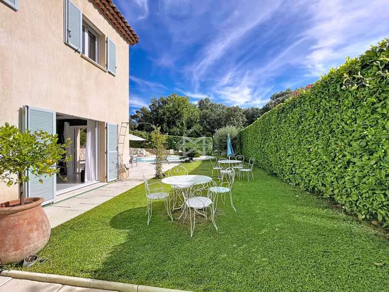 Villa Valbonne - 5 bedrooms - 160m²