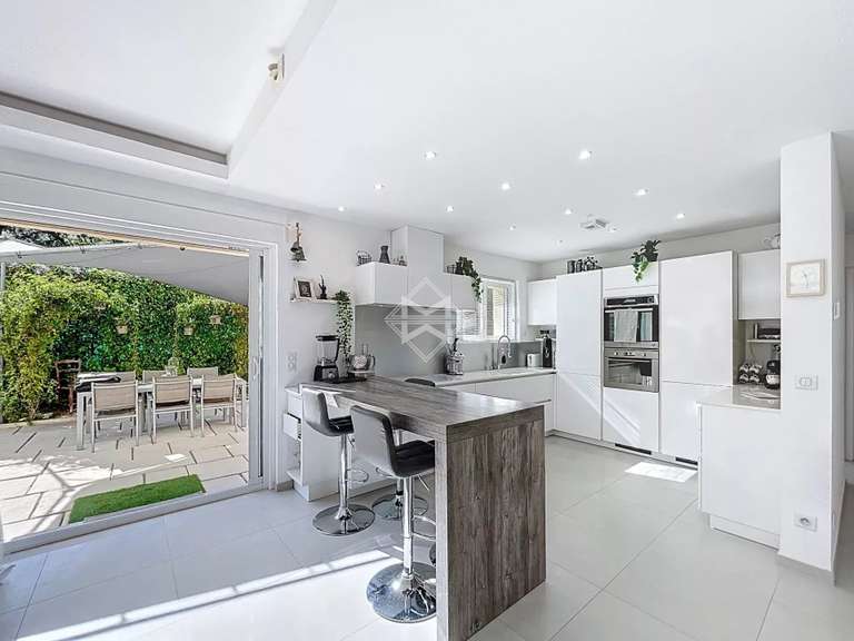 Villa Valbonne - 5 bedrooms - 160m²