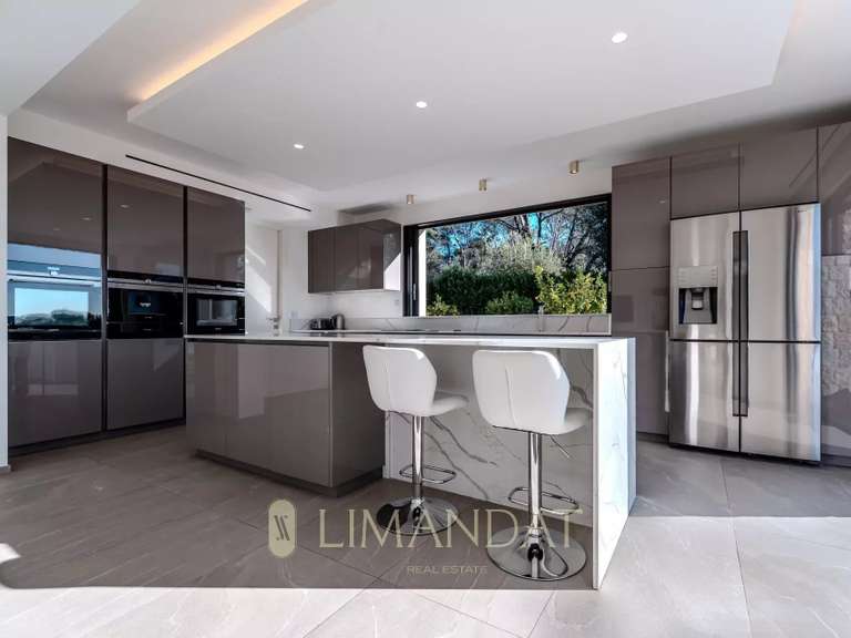 Villa Valbonne - 5 chambres - 275m²