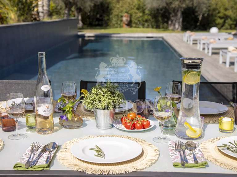 Villa Valbonne - 6 bedrooms - 300m²