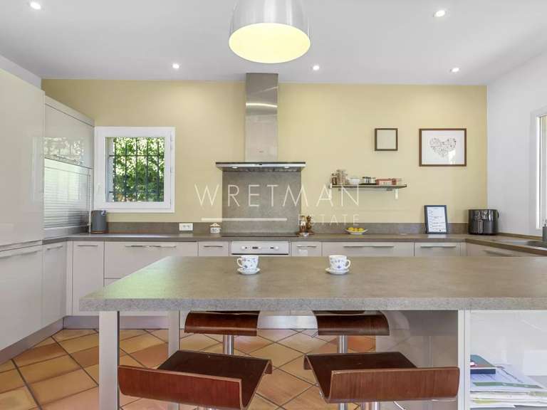 Villa Valbonne - 4 bedrooms - 139m²