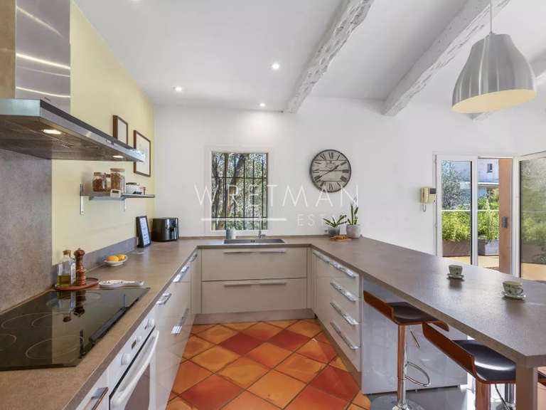 Villa Valbonne - 4 bedrooms - 139m²