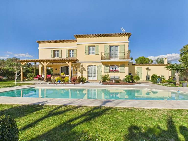 Villa Valbonne - 4 chambres - 178m²