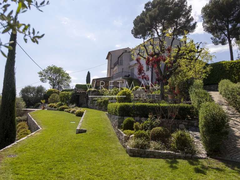 Villa Valbonne - 257m²