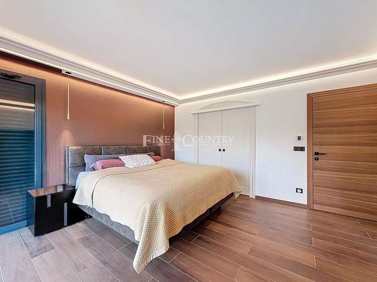 Villa Valbonne - 4 bedrooms - 318m²