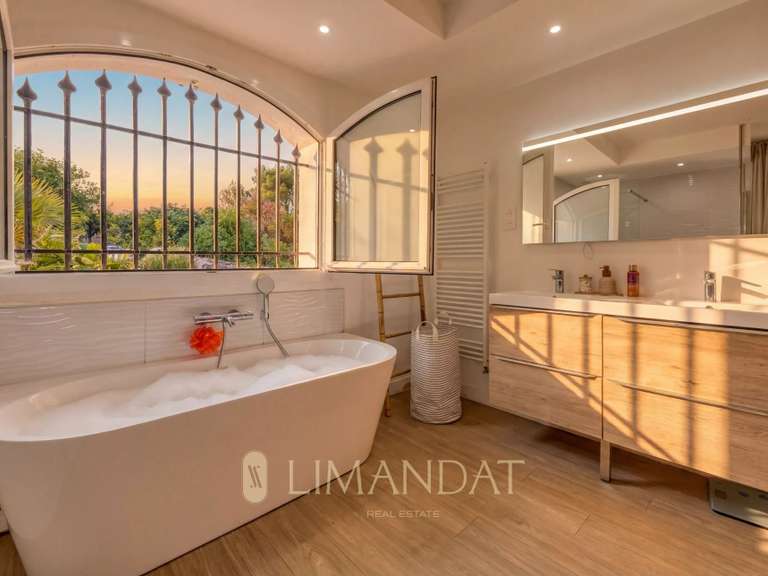 Villa Valbonne - 6 chambres - 300m²