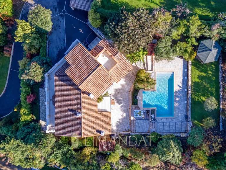 Villa Valbonne - 6 chambres - 300m²