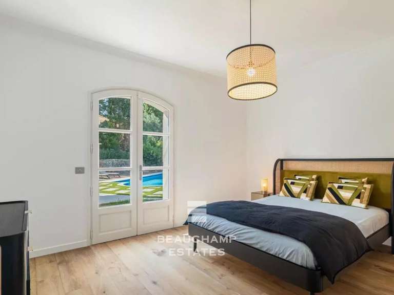 Villa Valbonne - 5 bedrooms - 442m²