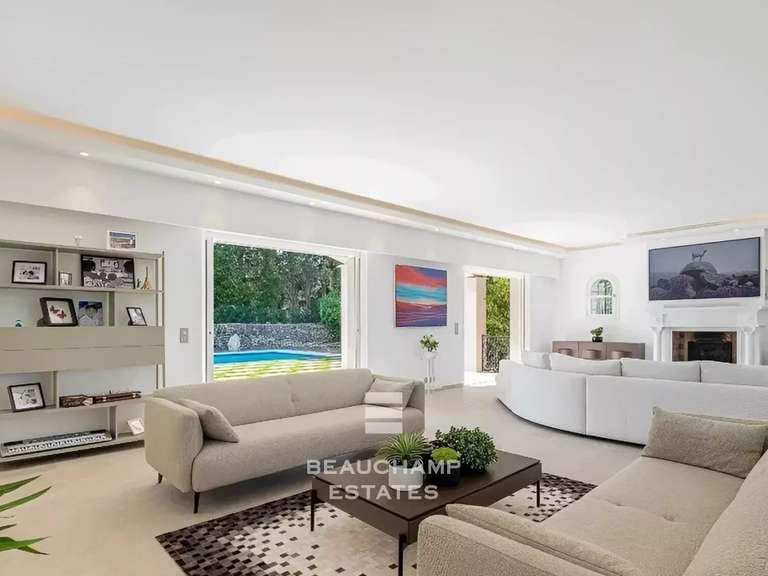 Villa Valbonne - 5 bedrooms - 442m²