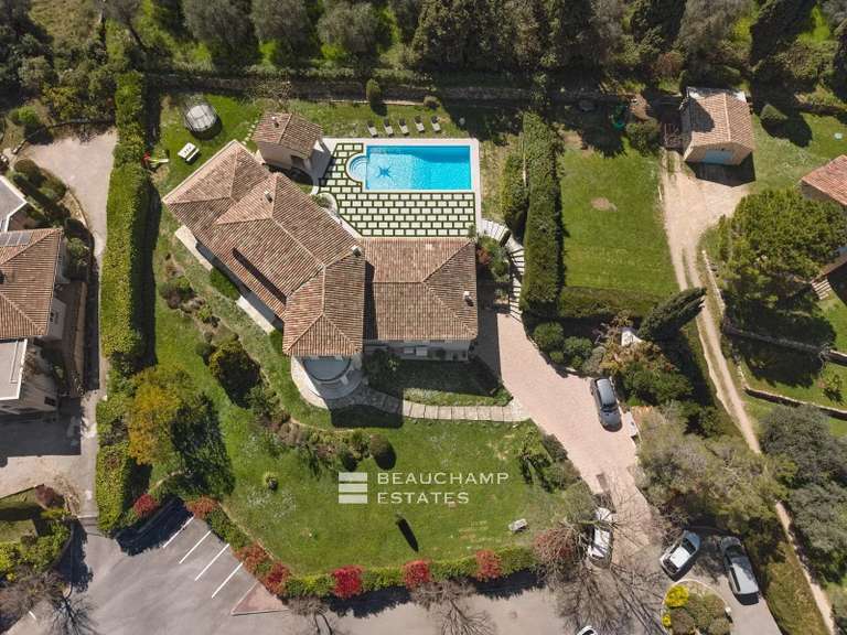 Villa Valbonne - 5 bedrooms - 442m²