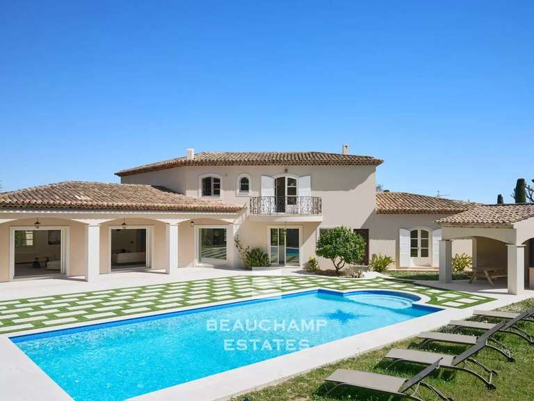 Villa Valbonne - 5 bedrooms - 442m²