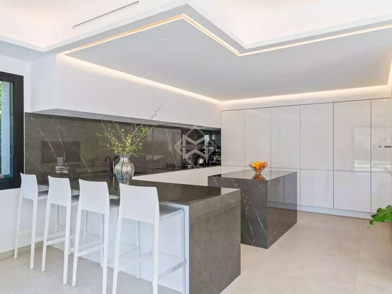 Villa Valbonne - 5 chambres - 330m²