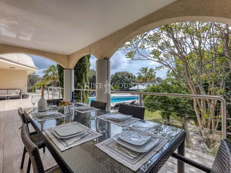 Villa Valbonne - 9 chambres - 630m²