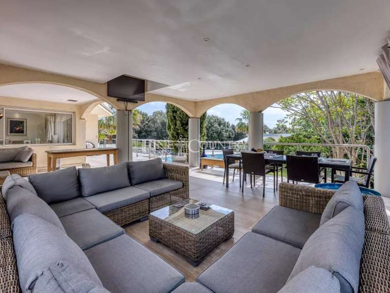 Villa Valbonne - 9 chambres - 630m²