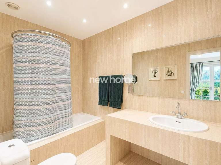 Villa Valbonne - 4 chambres - 215m²