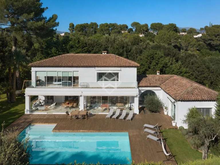 Villa Valbonne - 6 bedrooms - 477m²