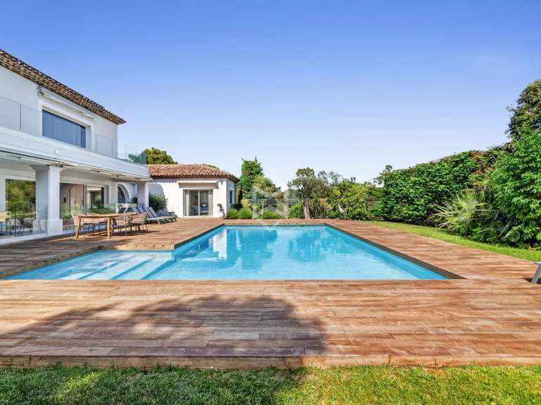 Villa Valbonne - 6 bedrooms - 477m²