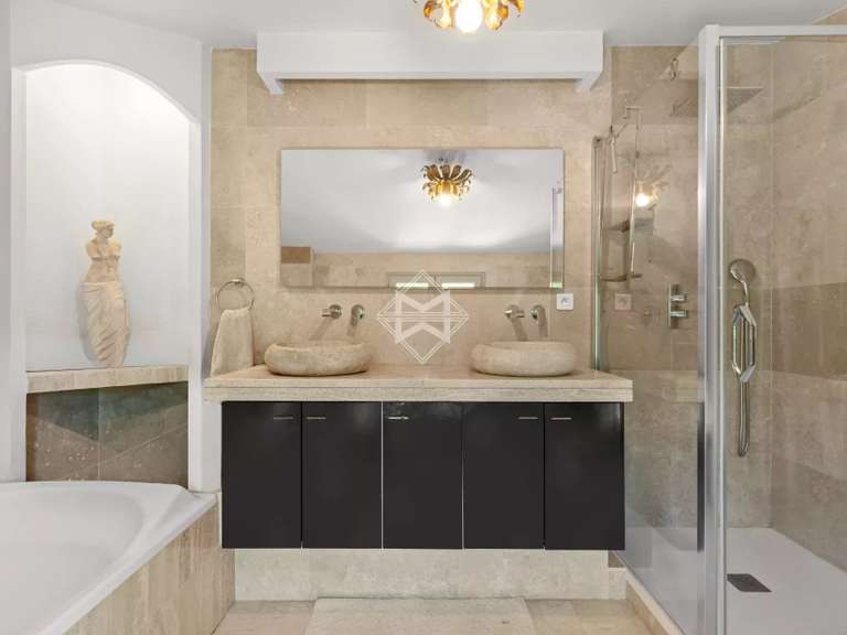 Villa Valbonne - 5 chambres - 300m²