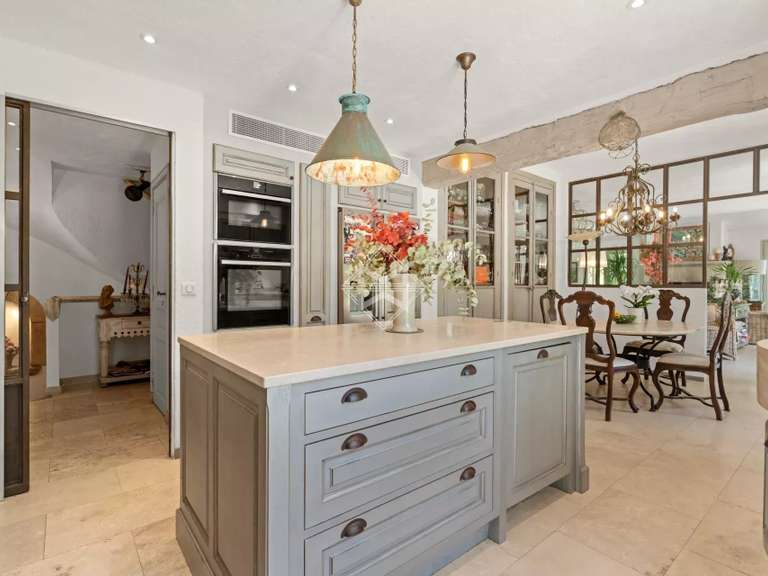 Villa Valbonne - 5 chambres - 300m²