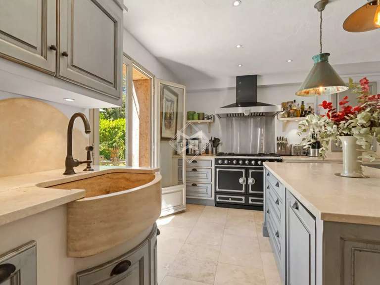 Villa Valbonne - 5 chambres - 300m²