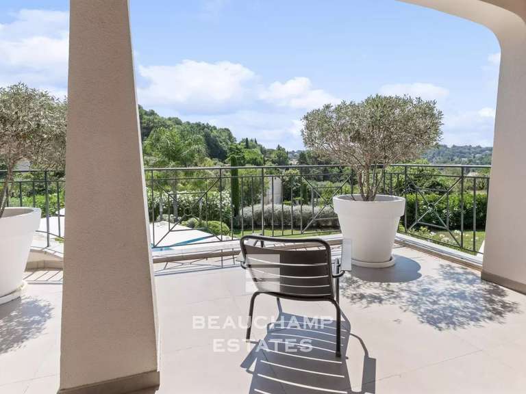 Villa Valbonne - 4 bedrooms - 400m²