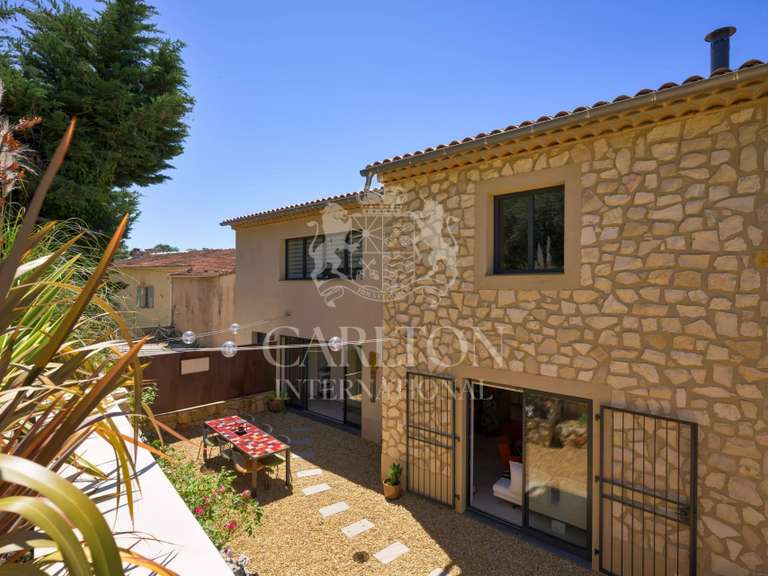Villa Valbonne - 4 chambres - 177m²