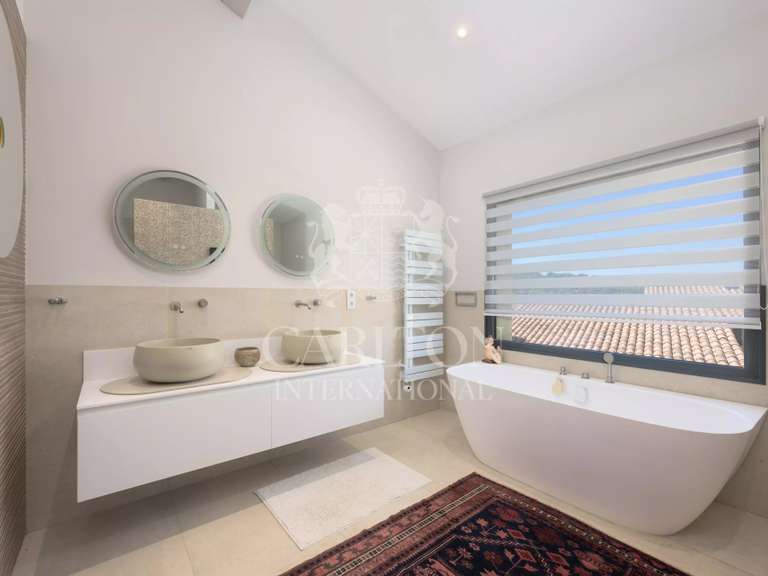 Villa Valbonne - 4 chambres - 177m²