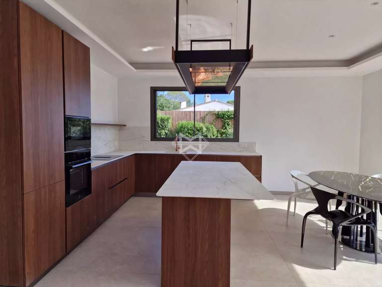 Villa Valbonne - 3 bedrooms - 160m²