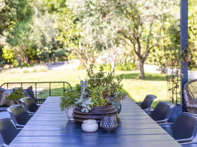 Villa Valbonne - 310m²