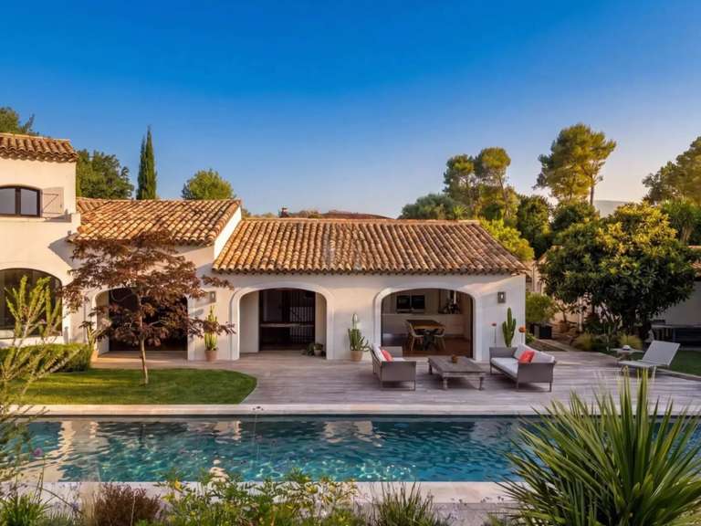 Villa Valbonne - 4 chambres - 338m²