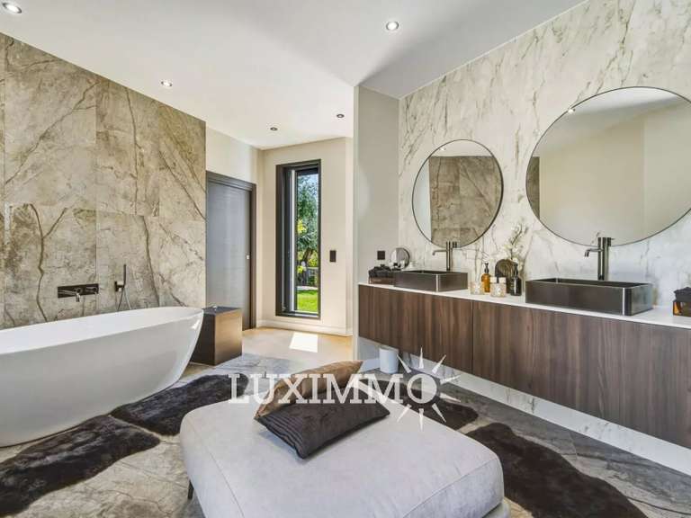 Villa Valbonne - 5 chambres - 282m²