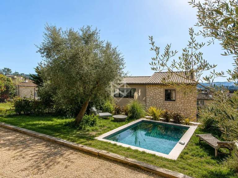 Villa Valbonne - 5 chambres - 177m²