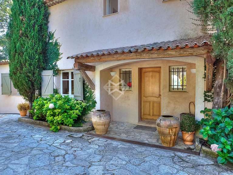 Villa Valbonne - 6 chambres - 314m²