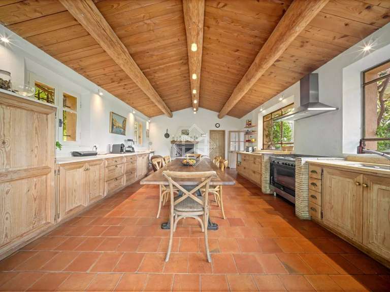 Villa Valbonne - 6 chambres - 314m²