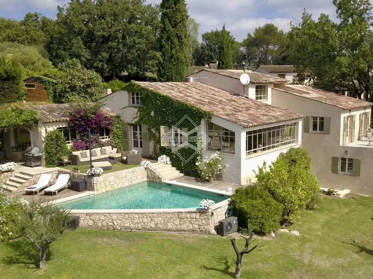 Villa Valbonne - 6 chambres - 314m²