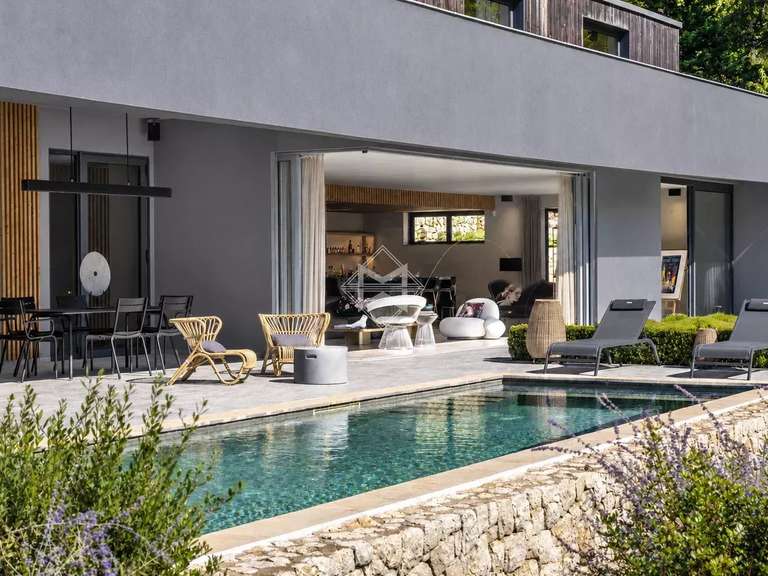 Villa Valbonne - 4 bedrooms - 260m²